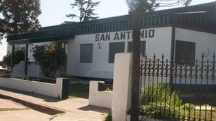 Arma. La pistola utilizada para balear al joven es de la Policía.
