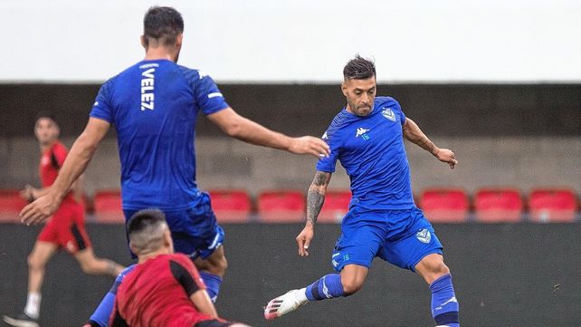 Vélez superó 5-1 como visitante a Estudiantes