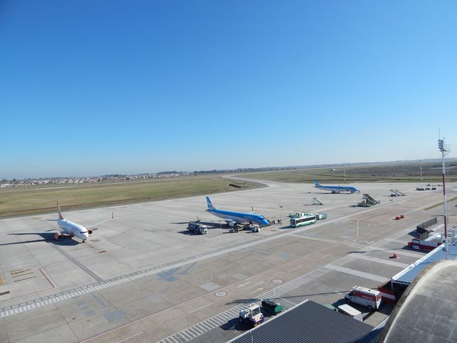 El aeropuerto de Rosario realizó 23 vuelos sanitarios durante la cuarentena