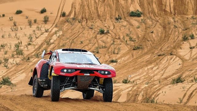 El francés con el el Hunter del equipo Bahrain Raid Xtreme se llevó la segunda etapa del Dakar.