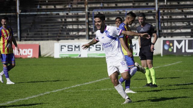 Goleador salaíto. Diego Aguirre se prepara para afrontar con Argentino la nueva temporada 2025