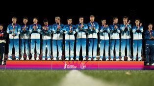 Los Pumas 7s y Las Yaguaretés, de oro en Rosario