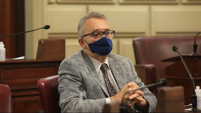 El diputado firmatense, Gabriel Real, sostiene que la planta de Rufino podría abastecer de oxígeno ante la gran demanda que se presenta por la pandemia.