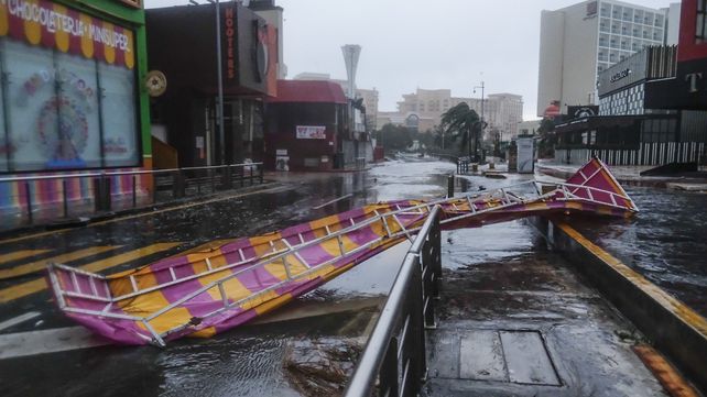 Impactantes imágenes del paso del huracán Delta por Cancún y Playa del Cármen