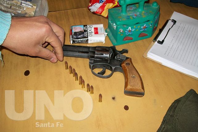 Apresaron a siete hombres relacionados con dos homicidios ocurridos en Santa Fe