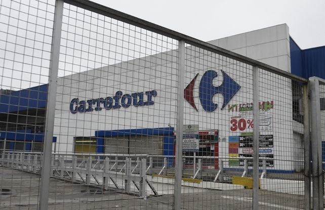 Cumplimiento. Las cadenas de supermercados respetaron la normativa vigente en la provincia y en el municipio.