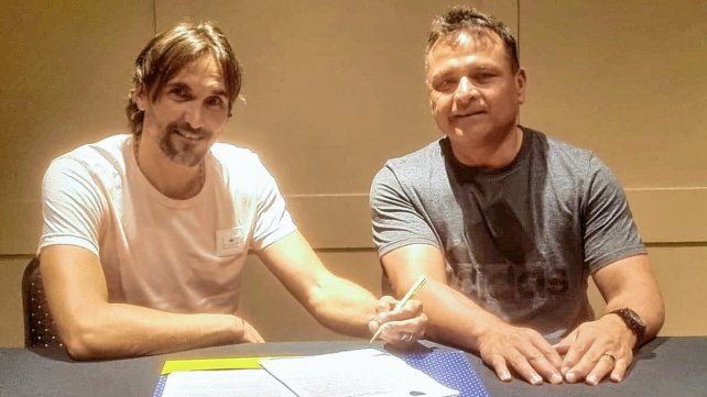 Diego Martínez firmó contrato como técnico de Boca.