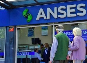 Bono de $70 mil de Anses: quiénes pueden cobrarlo y cómo funciona