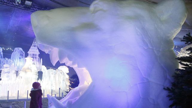 El reino mágico de hielo expone sus esculturas en Londres