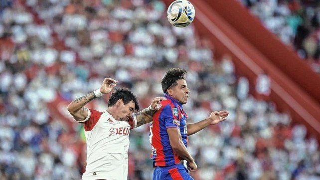San Lorenzo perdió el clásico ante Huracán.
