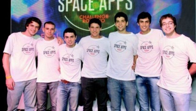 Hace dos años. Ibáñez (segundo de la derecha) al recibir el premio de la Nasa estadounidense.