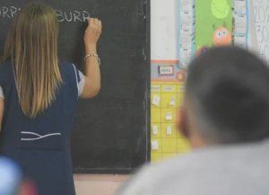 Asistencia perfecta: cuánto cobrarán los docentes, directivos, secretarios y preceptores por el premio en mayo
