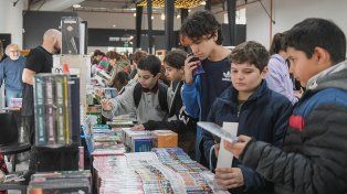 La Feria del Libro comenzó con la participación de estudiantes