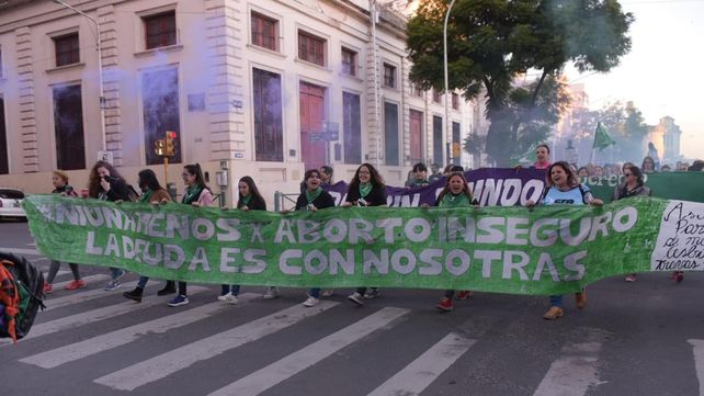 Ni una Menos: Paraná marchó para que cesen los femicidios y la violencia machista