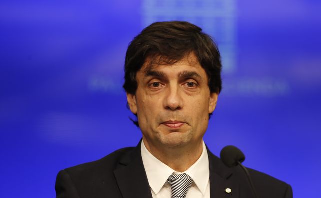 El dinero del FMI se usó para pagar las deudas, aseguró Lacunza