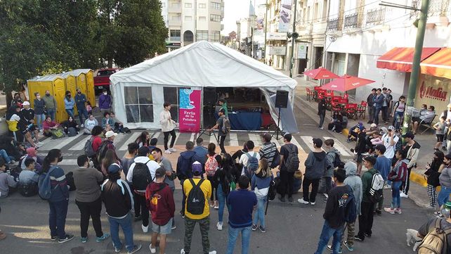 Emprendedores y productores de Concepción del Uruguay son parte de estas ferias.