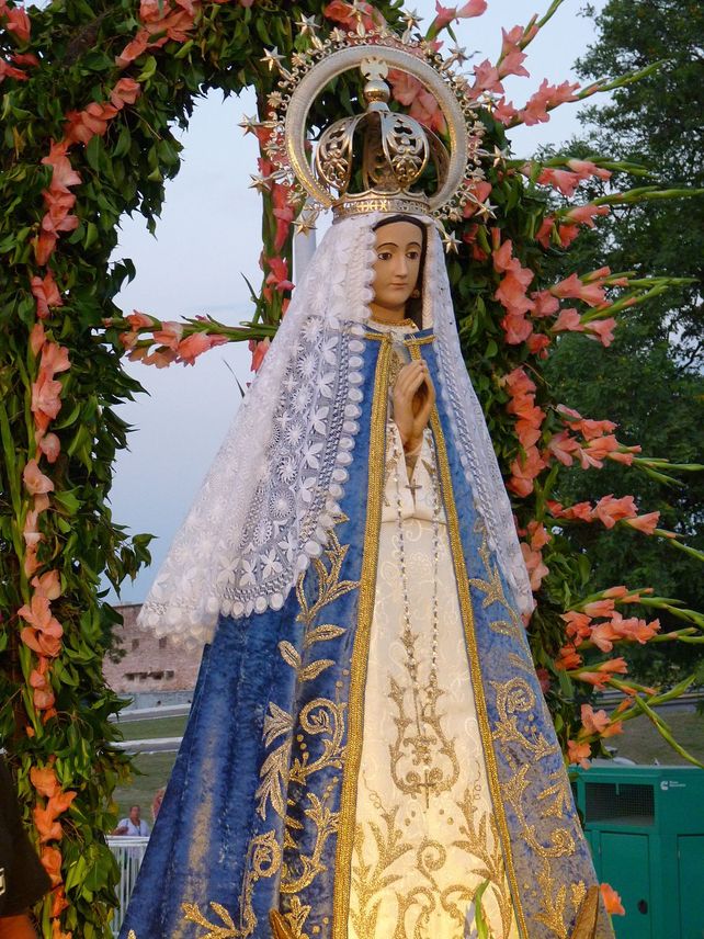 Por qué hay que rezarle a la Virgen de Itatí, reina del Paraná y del amor
