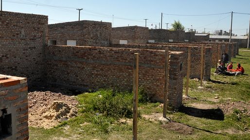 Construyen núcleos sanitarios básicos en Coronel Dorrego