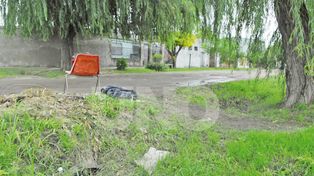 La basura y las zanjas no se llevan bien