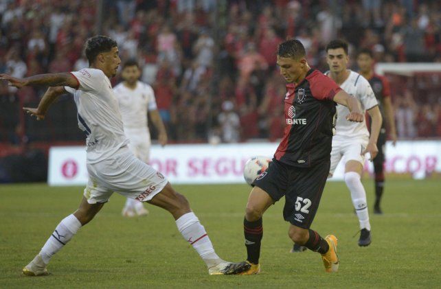 Pura potencia. Marco Campagnaro es el candidato número uno para suplantar al lesionado Leonel Vangioni. Sus grandes virtudes: la enjundia y la proyección.