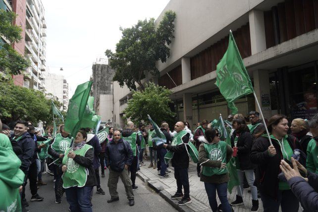ATE anunció un paro el miércoles contra los vetos del presidente