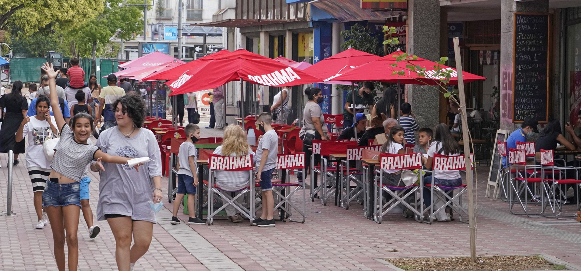 Buscan potenciar la peatonal San Martín como paseo gastronómico