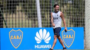 Gago volvió a realizar tareas con pelota