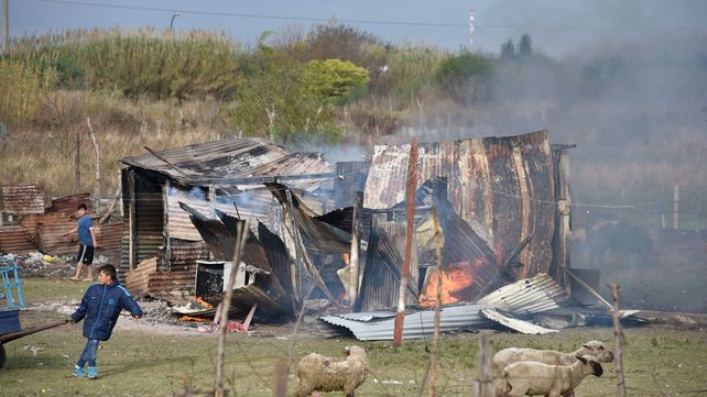 Varias viviendas de familiares de Schneider fueron incendiadas tras el crimen.