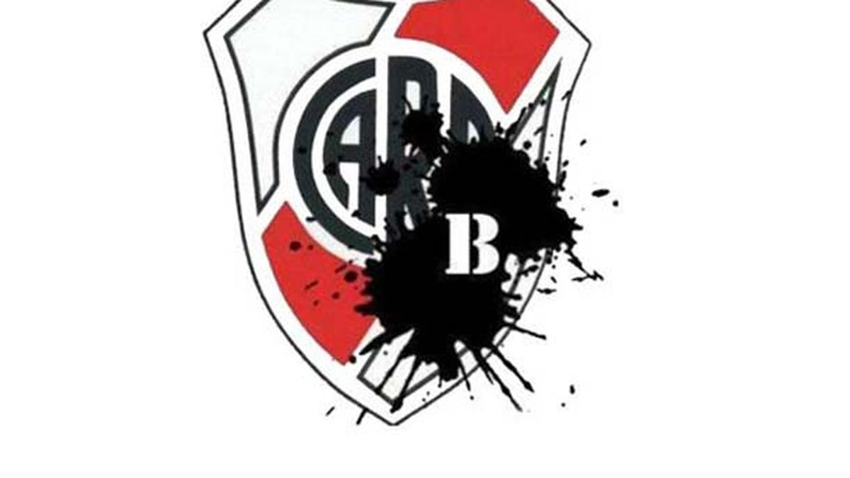 Los Hinchas De Boca Recuerdan El Descenso De River