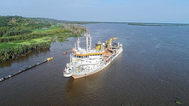 Jan de Nul redobla esfuerzos realizando tareas de sobredagrado para compensar la bajante del Río Paraná