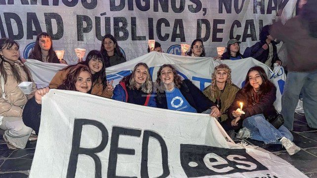 Multitudinaria marcha universitaria en Santa Fe: Sin salarios dignos no hay universidad pública de calidad