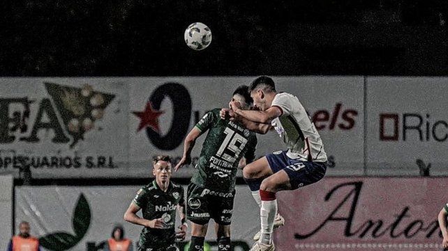 Sarmiento empató 0-0 con San Lorenzo y alcanzó a Unión y Colón en la tabla general.