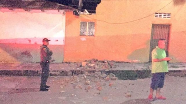 Un fuerte sismo sacudió el centro y sur de Colombia
