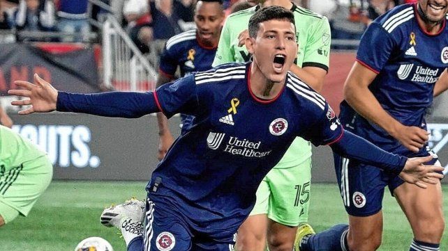 Colón se frota las manos por la venta de Tomás Chancalay