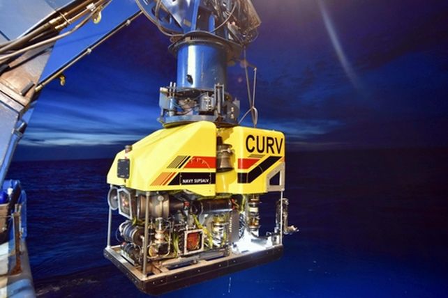 recursos. El robot CURV-21 de EEUU comenzó ayer a operar en la zona.