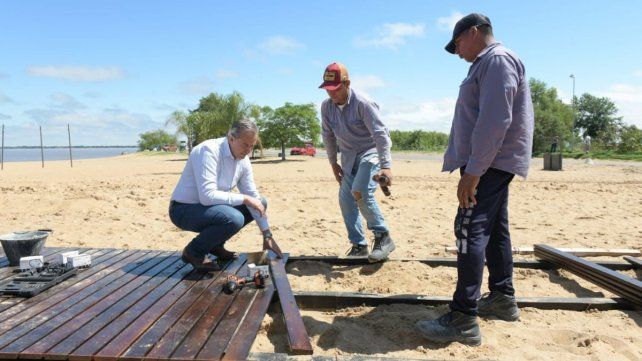 En el balneario Thompson construyen un playón deportivo y calistenia