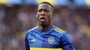 El defensor peruano de Boca Juniors, Luis Advíncula