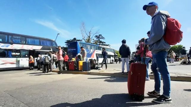 Evacuaron la terminal de ómnibus de Rosario por una amenaza de bomba
