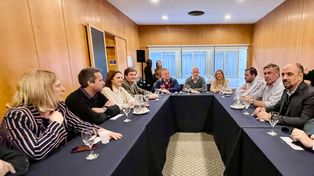 La discusión sobre la estrategia electoral tensionó la reunión de la mesa de Juntos por el Cambio Santa Fe.&nbsp;
