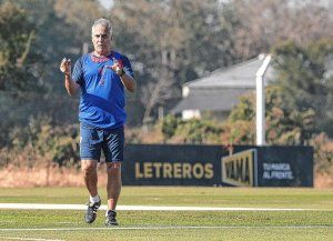 Unión se mueve: Madelón reveló las posibles llegadas y varias salidas