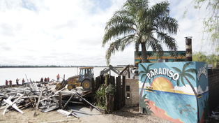 Reconversión de la costanera norte: demuelen el bar Paradiso para sumar más playa pública