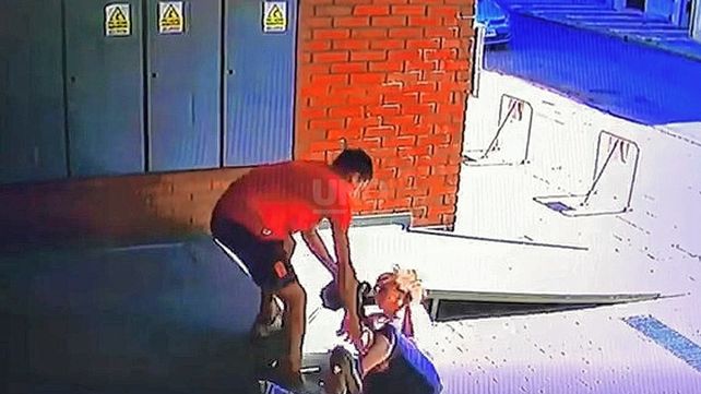 El robo violento a una joven en pleno centro santafesino