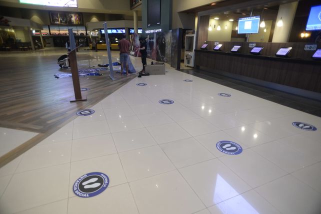 Los cines vuelven a cerrar al menos por dos semanas.