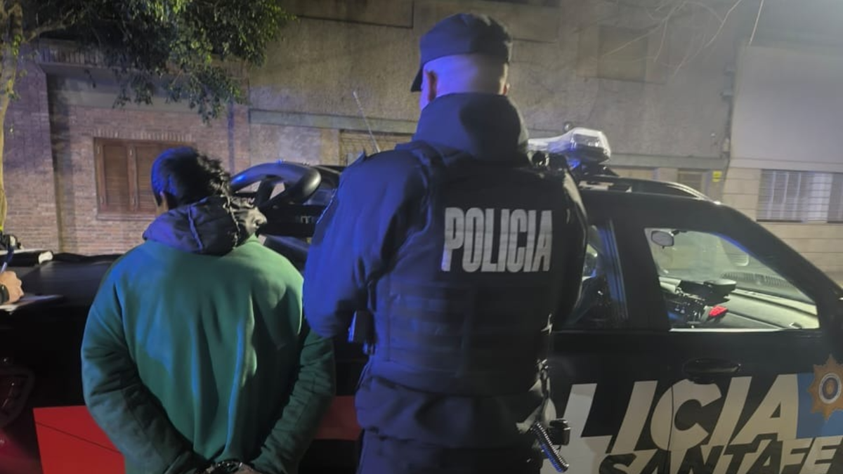 Cayó preso tras robar una guirnalda de luces de un restobar en República de la Sexta