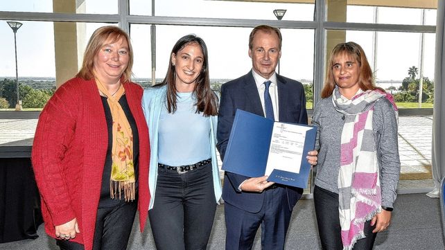 El gobernador Gustavo Bordet anunció un paquete de obras con fondos provinciales.