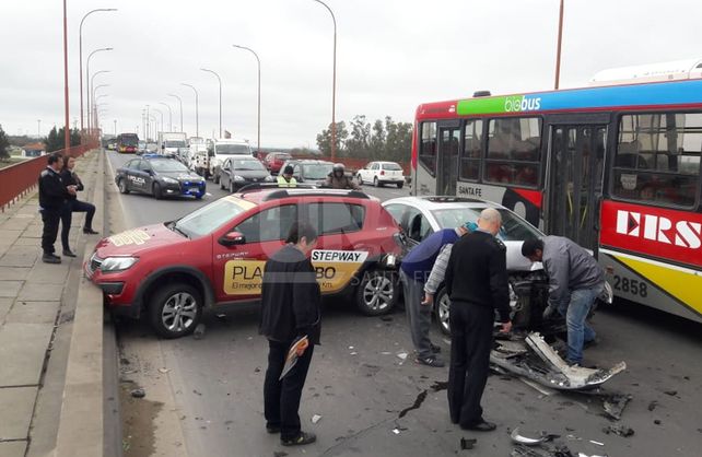 Venía distraído al volante y protagonizó un fuerte accidente