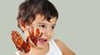 Un docente le untó la cara de dulce de leche a un chico como castigo por portarse mal