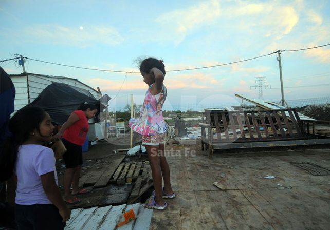 Luego del temporal, hay 17 familias evacuadas