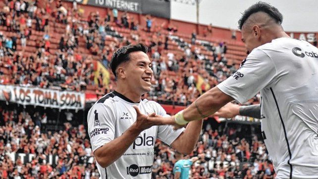 Ignacio Lago llegó a la quinta tarjeta amarilla y no jugará el sábado cuando Colón visite a All Boys.