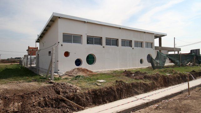 Más de 2.000 estudiantes de Paraná Campaña contarán con mejores espacios en materia de infraestructura educativa